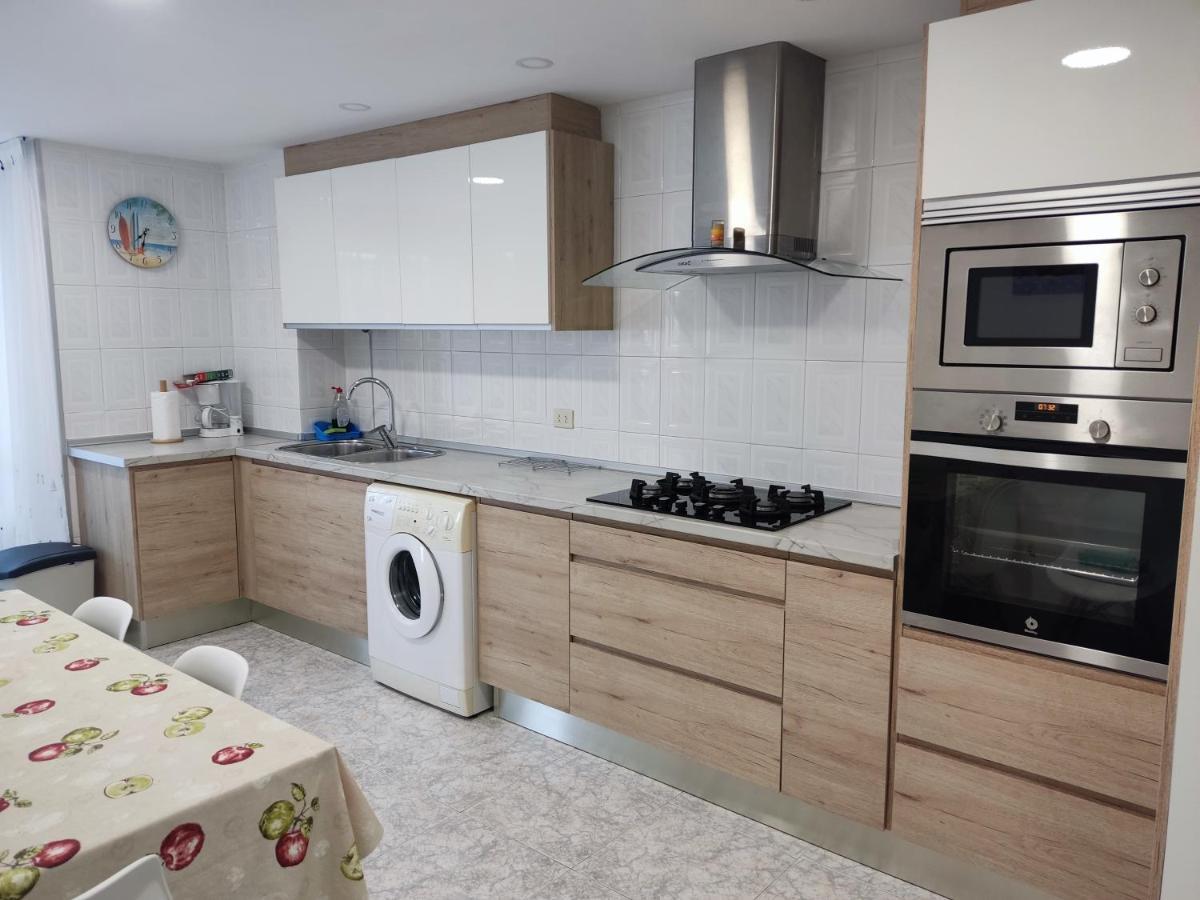 De Apartamentos Pampin Ponte Do Porto آكورونيا المظهر الخارجي الصورة